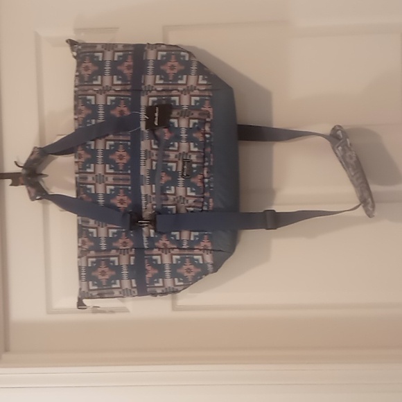 Eddie Bauer Bygone Convertible Cooler Tote [Capacity] 30L, [size]15inx15.1"x9.8" - Picture 2 of 3